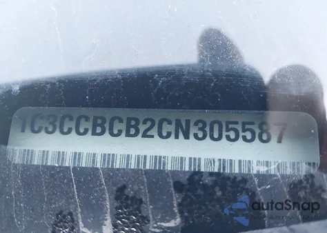 2012 Chrysler 200 Limited z USA, uszkodzony, nr VIN 1C3CCBCB2CN305587